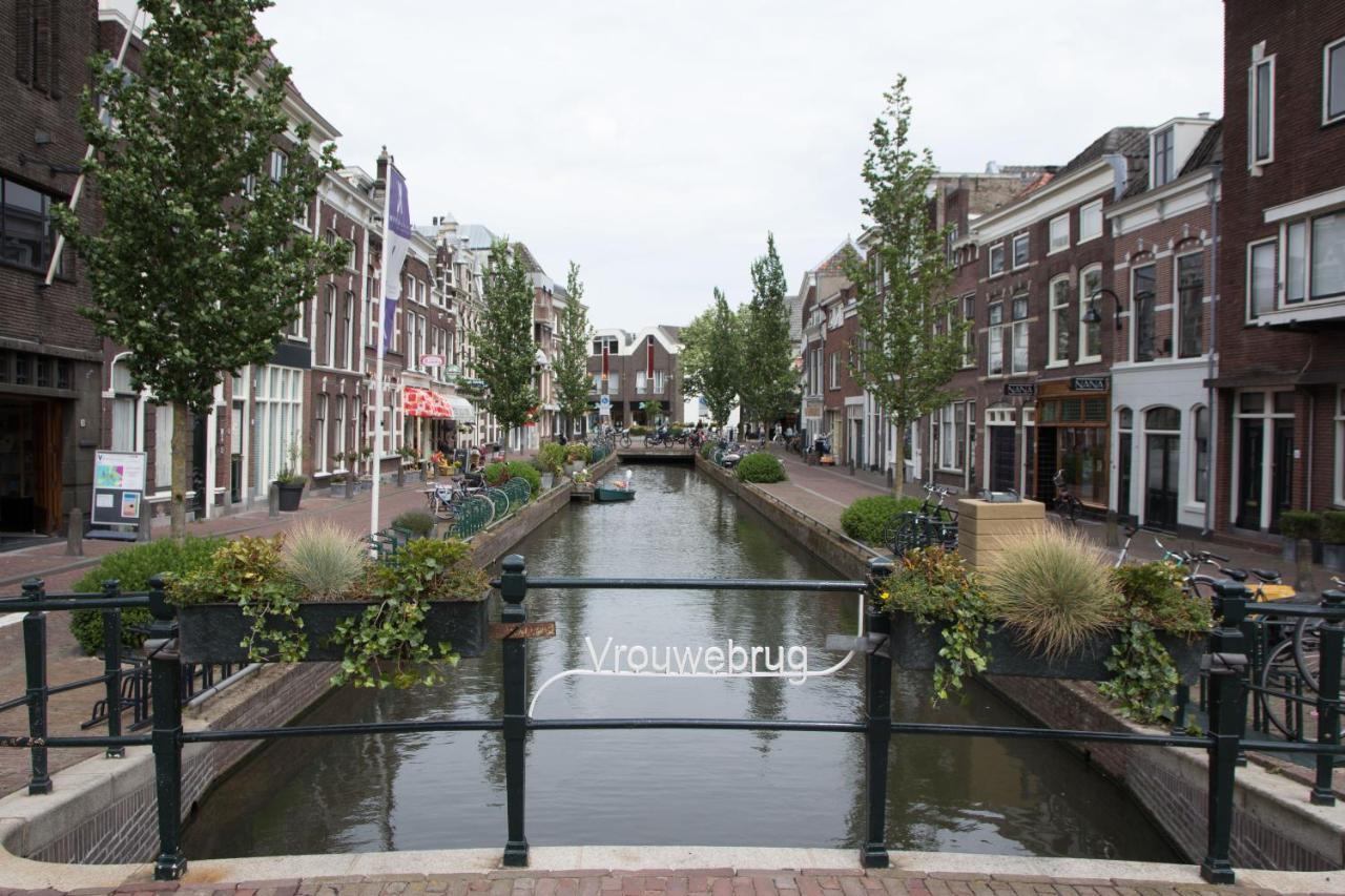 Canal House In Historic City Center Gouda Exteriér fotografie